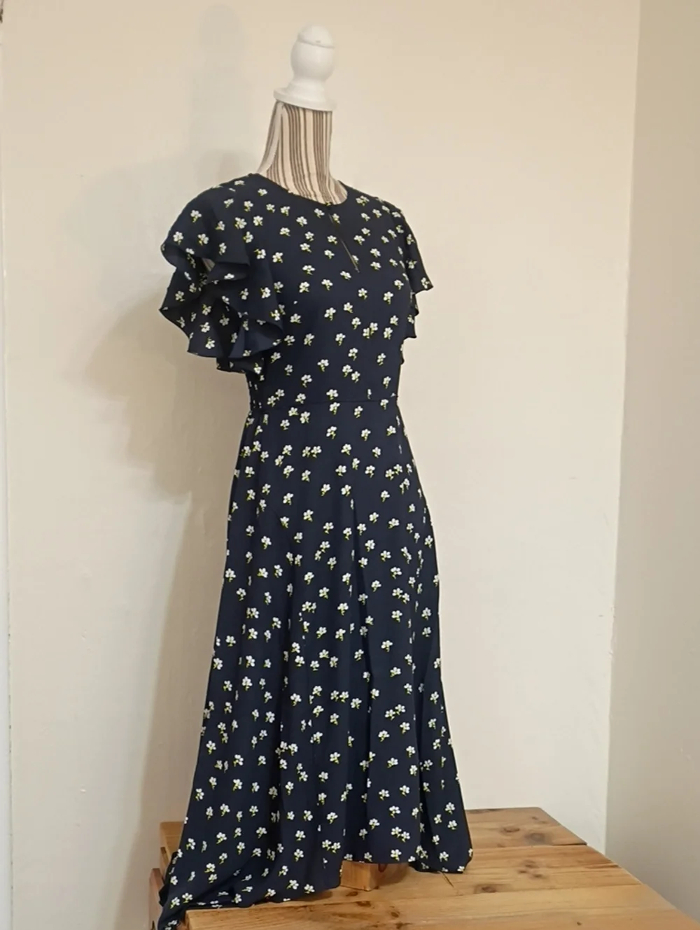Kate Spade Navy Floral Daisy Toss Flutter Sleeve Midi Dress Size 2 NWOT